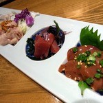 焼鳥・元気 - 今回は、お初の人も居たので焼き鳥も頼んじゃいます。
      まずは、元気コース１,９８０円からです。
      最初に地鶏の５種盛りの登場です。
      どれも新鮮で食感も味もバッチリですよ。
