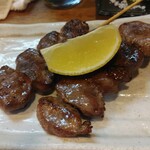 もつ焼 まるい - 皮なしタン