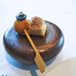 フィリップ・ミル 東京 - プティサレ　鱈の塩漬けのコロッケ　ブリオッシュとフォアグラのムース