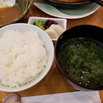 Isobe Ryourisakai - ご飯にアオサの味噌汁 香の物