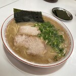 一真軒 - ラーメン
            
            別皿のり