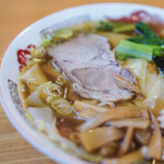 宝来家 - "餛飩麪（こんとんめん）"、叉焼（やきぶた）