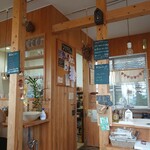 フミキリCAFE - 店内