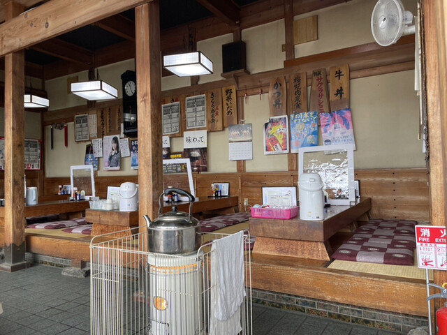 堀商店 坂下ドライブイン 民宿 堀 会津坂下 馬肉料理 食べログ