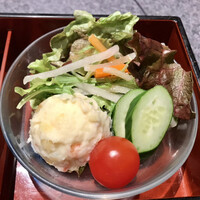 すきやきしゃぶしゃぶ 神戸牛 石田 ハービスPLAZA店 - サラダ