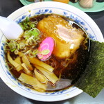 ラーメン 秀峯 - 正油ラーメン_800円