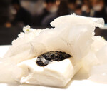 フロリレージュ - 中にはフロマージュブランとキャビア