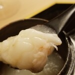 道人 - ①炭火炙り伊勢海老(兵庫県淡路島産)
      産卵期は初夏～秋、旬は秋～冬
      炭火で炙られプリプリでモチモチな食感、淡白で爽やかな甘味と旨み
      ここまで美味しい伊勢海老には滅多に出会えない