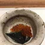 曙橋 かず - 軽めのコース５５００円。長茄子といくらおろし。長茄子は常備菜のような味わい。前回の煮物も同様ですが、箸休めの意味ですかね。。。それなりに美味しかったです(^｡^)