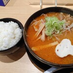 釧路拉麺 はま虎 - 料理写真:ライス　１５０円　+　辛みそホルモン　１１００円