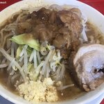ボディブロー - 極太麺ラーメン 「ニンニクアブラ」(700円)