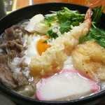 手打うどん 麦の恵 - なべ焼きうどん 980円＋大盛50円