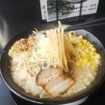 Tsubame Sanjou Chuukasoba Oninibo - 味噌ラーメン（麺）