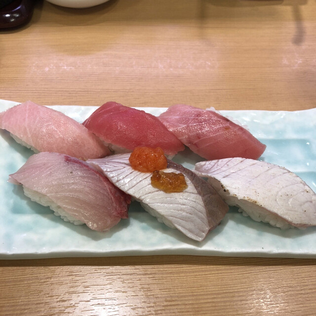ここへ来たら 貝 がお勧め ちょっと値段は高めだが 回転寿司としては文句なしの品質 By よい子 閉店 すし松 蒲田2号店 蒲田 回転寿司 食べログ ここへ来たら 貝 がお勧め ちょっと値段は高めだが 回転寿司としては文句なしの品質 By よい子 閉店 すし松 蒲田2号店 蒲田 回転寿司 食べログ