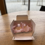 菓子工房　とらや - 断面を見せてあげられず残念！！ふわとろ感、伝わりますか〜？