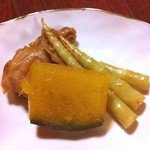 せっちゃんのエクスペリヤンスの家 - 根曲り竹など