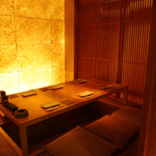 ≪Semi-private rooms available≫ High-quality Japanese space filled with the warmth of wood