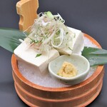 Kaisen Kushiyaki Manten - 桶盛り豆腐