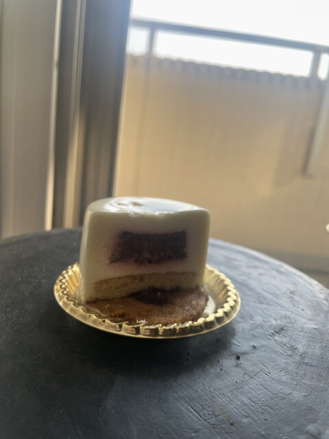 ル グリニョタージュ Le Grignotage 牧落 ケーキ 食べログ