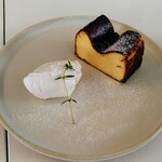 ミョウコウコーヒー - バスクチーズケーキ 500円