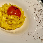 オオクサ - 脇の黒胡椒がまたよく効いて美味しいんです