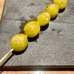 とり茶太郎 - 3Lサイズの銀杏　これはデカい＆旨い