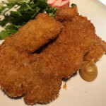 ぐろっと - ヒレカツのアップ。4切れ入ってたよ。