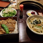 籠屋八兵衛 - カルビ丼定食