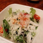 Nonotori Ume Midou - シャキシャキの野菜にサッパリしたフレンチドレッシングや、ふわっふわに削ったチーズがマッチ