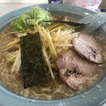 太郎 - ねぎラーメン　850円　　中盛　100円