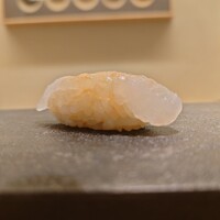 鮨 なんば 日比谷 - ヒラメ