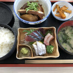 港あおしま - 港あおしまさん「あら煮定食」税込1200円　( ◠‿◠ )