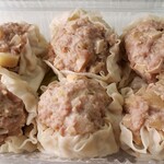 手作りお惣菜 まる環 - シューマイ　一つがデカイ