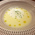 横浜DRAセブン - コーンスープ　チーズクリームエスプーマ（2021.1）