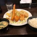 洋食 ツバキ亭 - ミックスフライ定食