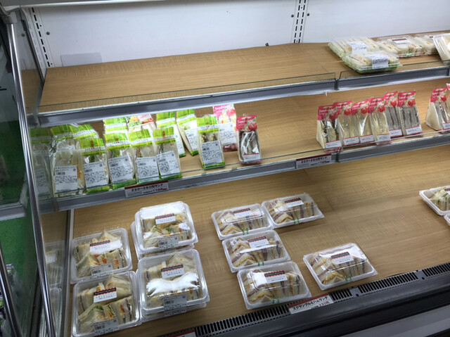 オカノファクトリーアウトレット ワケあり直売店 御着 パン 食べログ