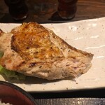 炭火焼専門食処 白銀屋 - 大山鶏の香味刺身ステーキ