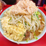 ラーメン二郎 - ニンニクとアブラ増し増し、野菜