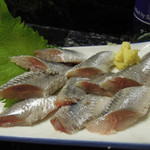 生鰯刺し200円、いつもより量が少ないからといって10%OFFにしてくれました