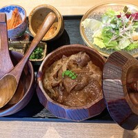 北新地 肉料理 名門 - 