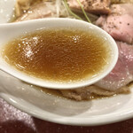 麦と麺助 - スープ