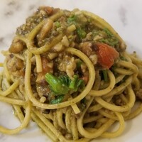 Ristorante 迫 - ④ハリイカ(正式名:甲烏賊、別名:墨烏賊)、ミニトマト、ブロッコリー、自家製タリオリーニ、バジル載せ
                      自家製麺のモチモチ食感かソースとマッチしています。
