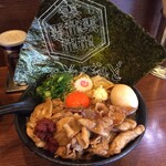 肉玉そば　おとど - 肉を食らう。辛いのもいいね。