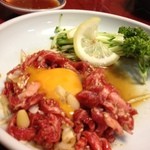 Hachifuku - 馬肉のユッケ