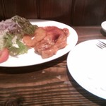 ポークソテー　肉厚です♪