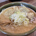 ラーメン郷 - 味噌ラーメン850円・雲呑 150円