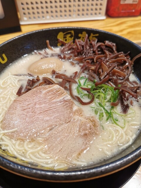 替え玉2回までok 風龍の博多ラーメンを頂く By とんかつ部長 とんこつラーメン 博多風龍 川崎銀柳街店 川崎 ラーメン 食べログ 替え玉2回までok 風龍の博多ラーメンを頂く By とんかつ部長 とんこつラーメン 博多風龍 川崎銀柳街店 川崎 ラーメン 食べログ