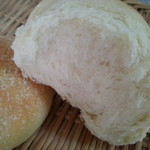 ひと粒の麦 - シンプルなパン　断面