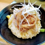 中華そば 深緑 - 中華そば 深緑　「もろみポーク炙り焼き丼」480円(税込)