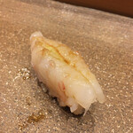 すし六法 - ボタンエビ